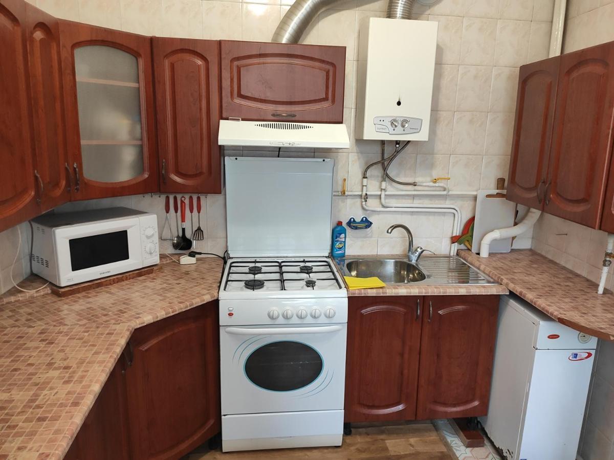 Holiday Home U Tetiany Kamjanets-Podilskyi Eksteriør billede